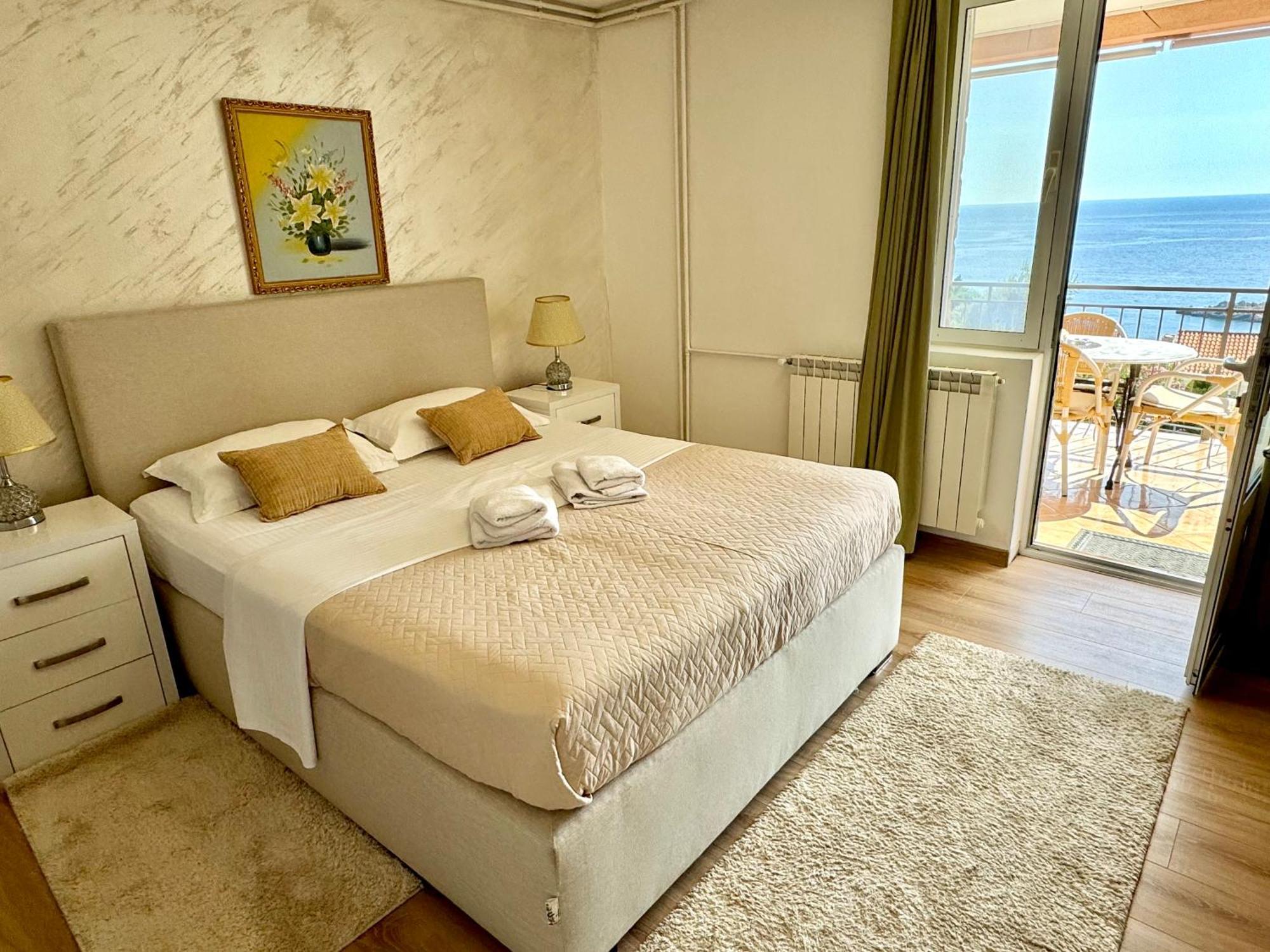 Apartments Kentera Lux 스베티스테판 외부 사진