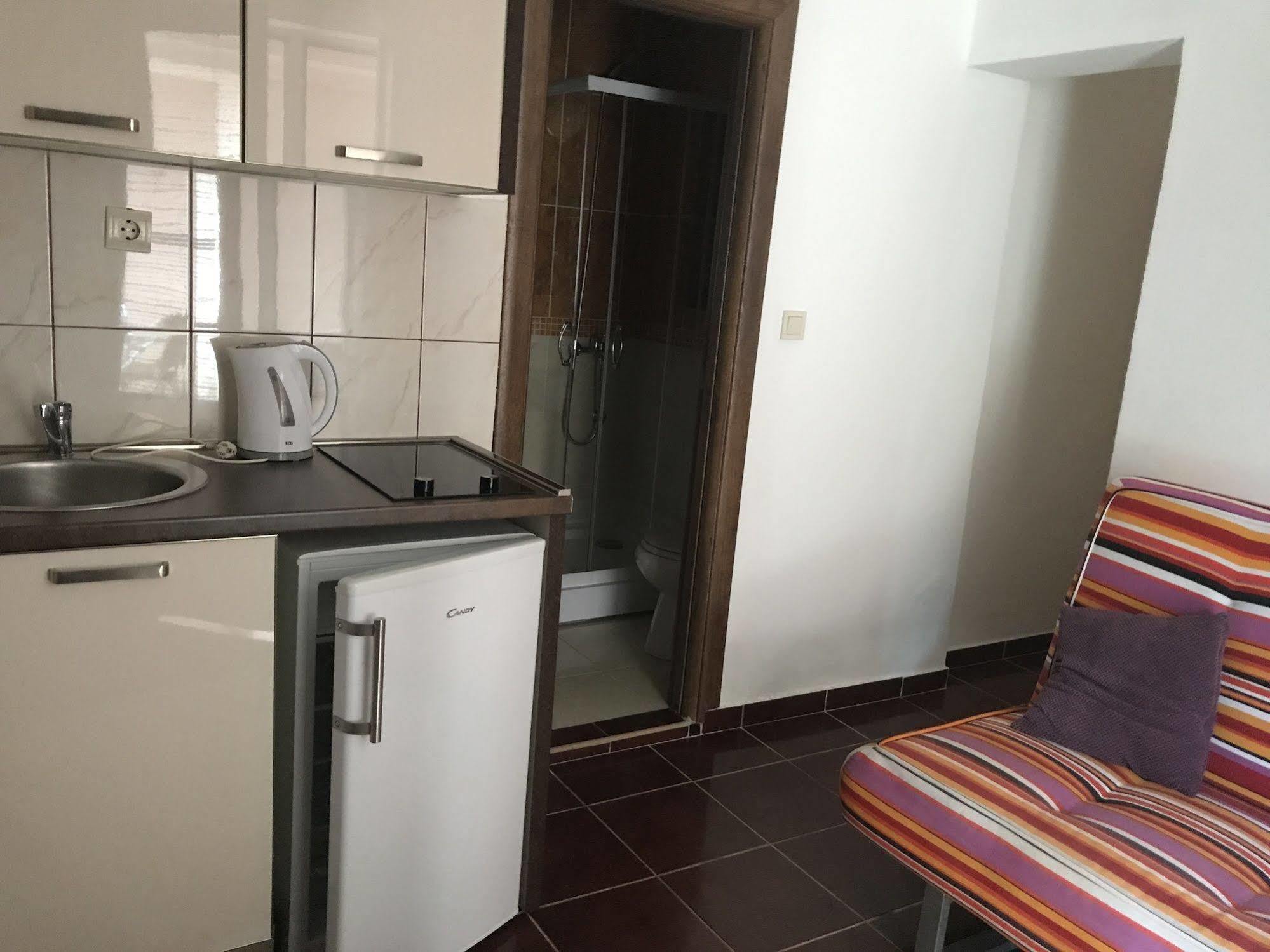 Apartments Kentera Lux 스베티스테판 외부 사진
