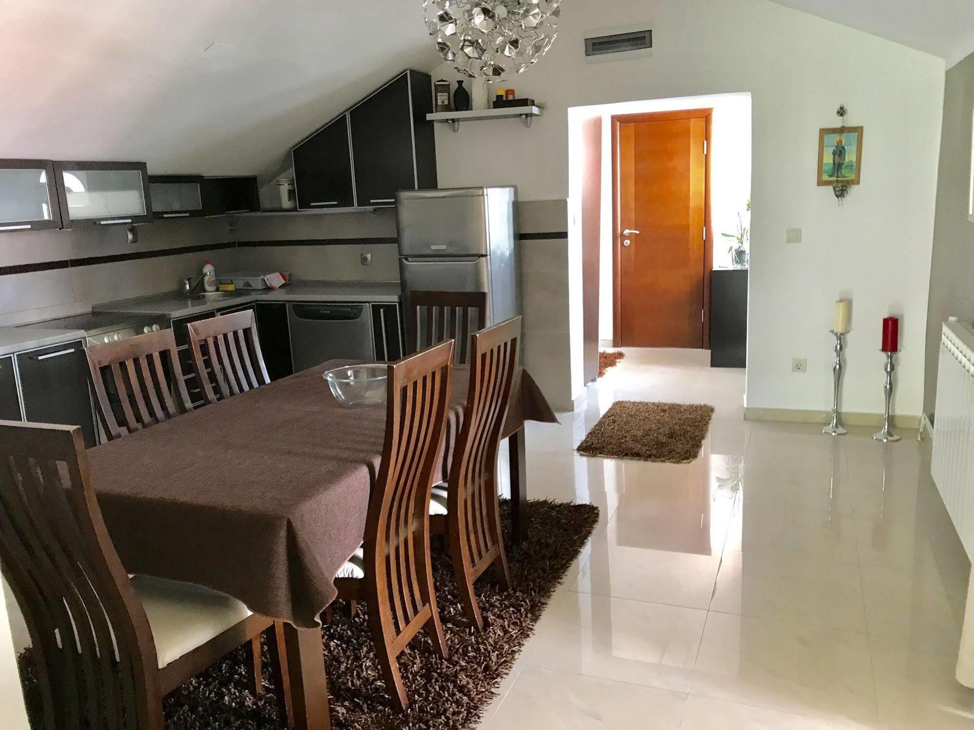 Apartments Kentera Lux 스베티스테판 외부 사진