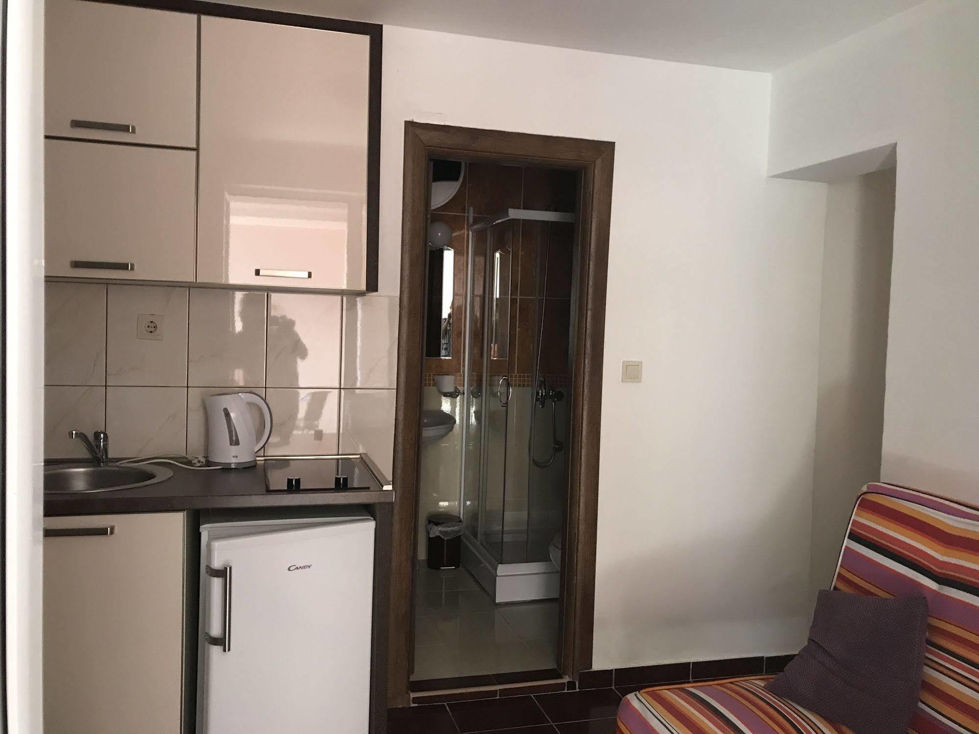 Apartments Kentera Lux 스베티스테판 외부 사진