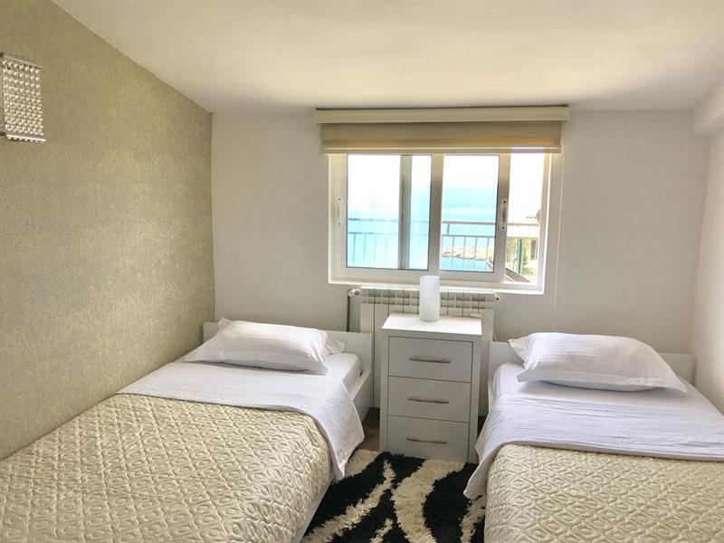 Apartments Kentera Lux 스베티스테판 외부 사진